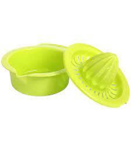 PLASTIC CITRUS SQUEEZER 152