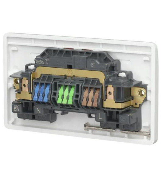 SOCKET OUTLET 13A 2G MK LOGIC RAPID FIX