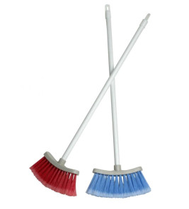 BABY BROOM