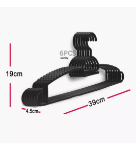 PLASTIC CLOTHES HANGERS 6PC 4748