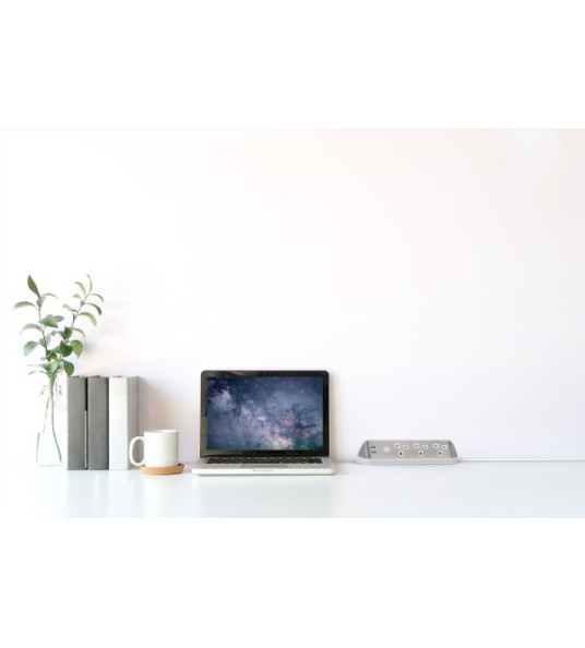 CORNER EXTENSION LEAD 4G 3M 13A+ 2USB S/S-WHITE