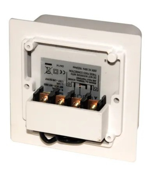 TIMESWITCH 3X3 24HR ANALOGUE CONTROLMASTER